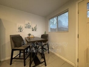 631 Oak Lawn Ave in Chico, CA - Building Photo - Building Photo
