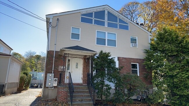 47 Dighton St, Unit 1