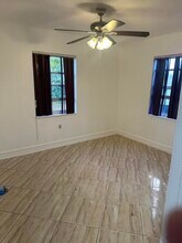 2140 NW 120th St in Miami, FL - Building Photo - Building Photo