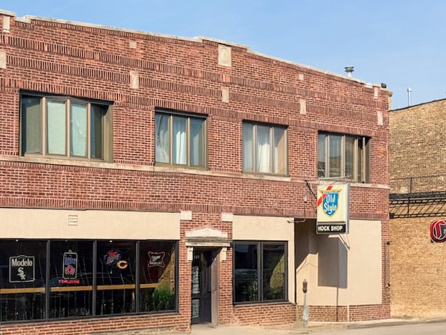 property at 4369 N Elston Ave