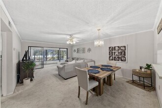 2693 Sabal Springs Cir in Clearwater, FL - Building Photo - Building Photo