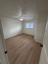 11446 Charleston Rd, Unit Apartment A in Red House, WV - Foto de edificio - Building Photo