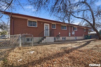 1182 W Ida Ave in Littleton, CO - Foto de edificio - Building Photo