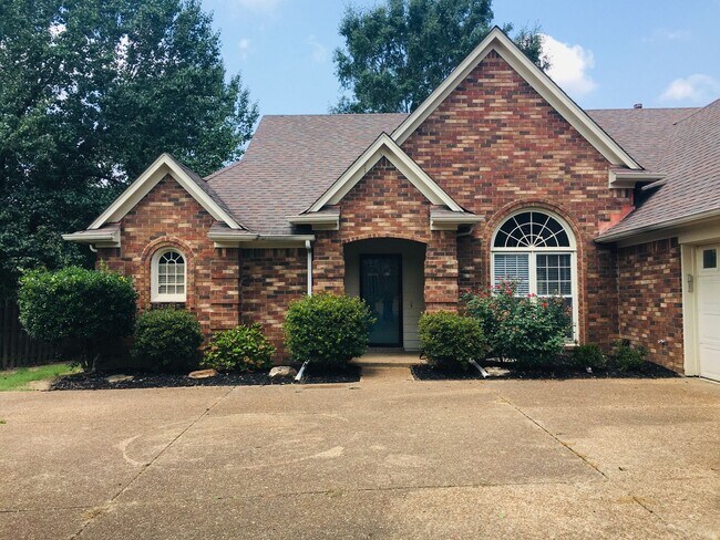 479 Sanga Cir W in Memphis, TN - Building Photo - Building Photo