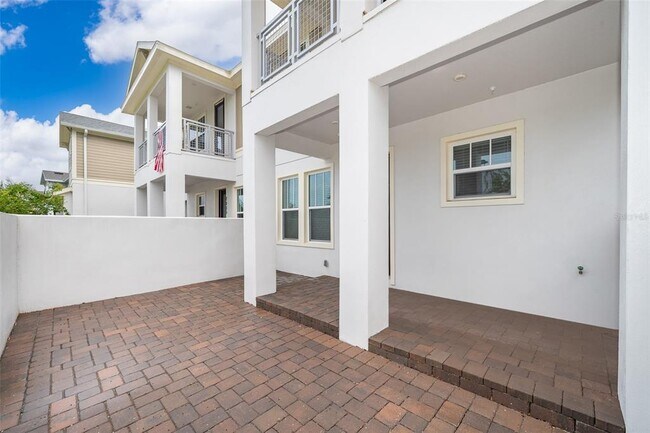 7039 Nemours Pkwy in Orlando, FL - Building Photo - Building Photo