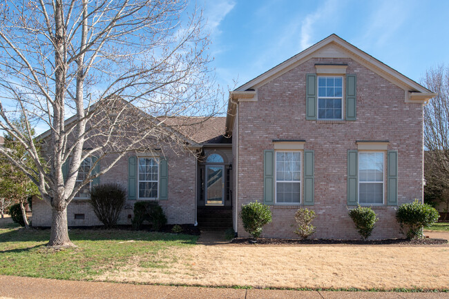 421 Essex Park Cir in Franklin, TN - Building Photo - Building Photo