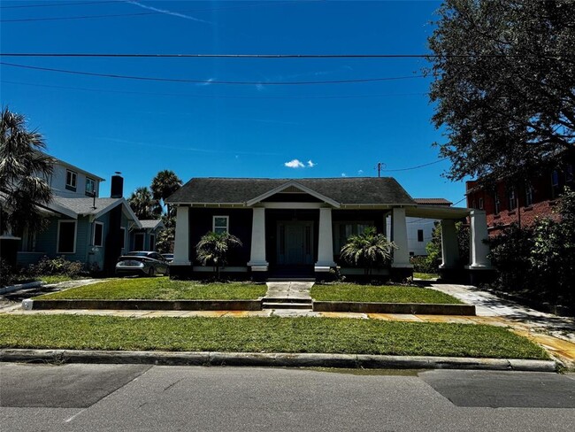 property at 403 S Albany Ave