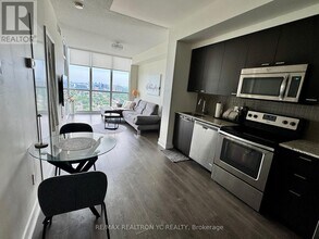 88-3188 Sheppard Ave E in Toronto, ON - Building Photo - Building Photo