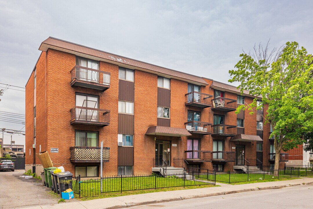 11935-11945 Allard Av in Montréal, QC - Building Photo