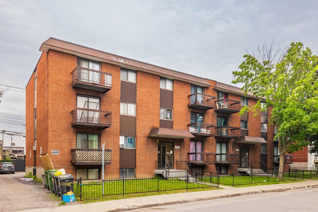 11935-11945 Allard Av