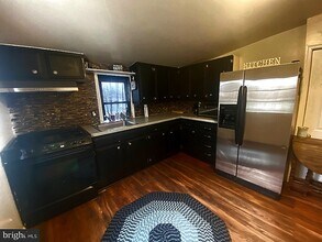 3611 Annapolis Rd, Unit #2 in Baltimore, MD - Building Photo - Building Photo