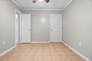 7900 B St in Beach City, TX - Building Photo