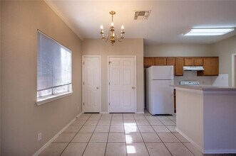 1733 Constantino Cir in Austin, TX - Building Photo - Building Photo