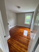 355 Jefferson Ave, Unit 2 in Salem, MA - Building Photo - Building Photo