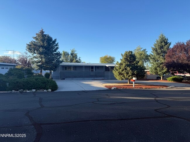 property at 315 Capella Dr
