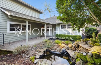 17349 Kelok Rd in Lake Oswego, OR - Building Photo - Building Photo