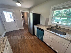 32 N Garden Cir in Greenville, SC - Building Photo - Building Photo
