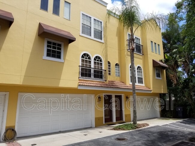 property at 3310 Las Campos Pl