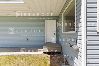 12304 W 9th Ave in Airway Heights, WA - Building Photo - Building Photo