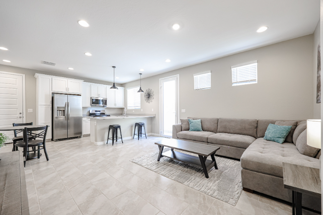 property at 15773 W Kendall St