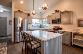 281 W Nicklaus Ave in Kalispell, MT - Building Photo - Building Photo