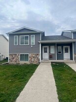 3825 Marigold Dr in Ames, IA - Building Photo