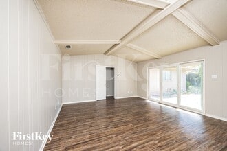 2912 Yorktown Rd in Mesquite, TX - Foto de edificio - Building Photo