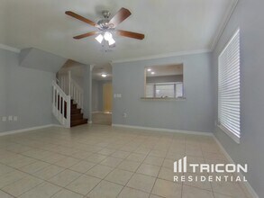 9231 Lake Lotta Cir in Gotha, FL - Building Photo - Building Photo