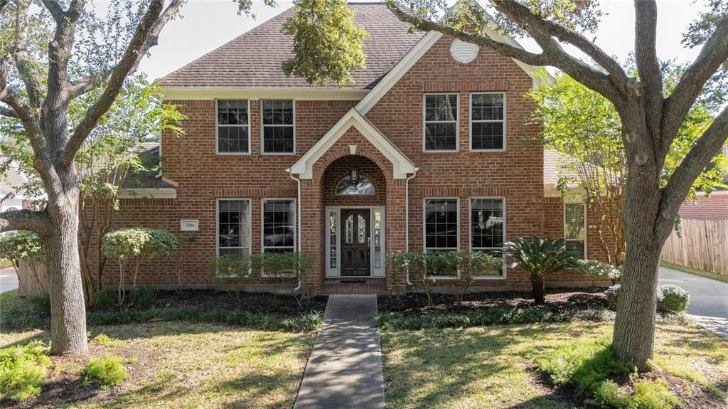 2214 Crimson Cove Ct in League City, TX - Building Photo