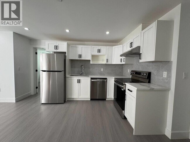 21186 Wicklund Ave in Maple Ridge, BC - Building Photo - Building Photo
