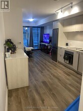 1 Jarvis St in Hamilton, ON - Building Photo - Building Photo