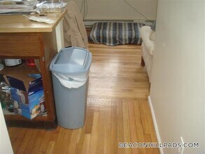 27 Garden St, Unit 10 in Boston, MA - Building Photo - Building Photo