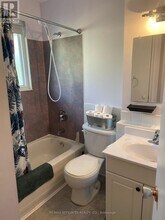 4918 Leitrim Rd in Ottawa, ON - Building Photo - Building Photo