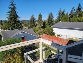 1141 Naval Ave in Bremerton, WA - Building Photo - Building Photo