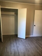 1310 Linwood Rd in Gastonia, NC - Building Photo - Building Photo