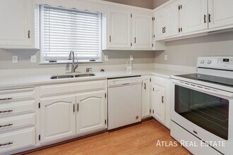 16644 W 146th Terrace in Olathe, KS - Building Photo - Building Photo