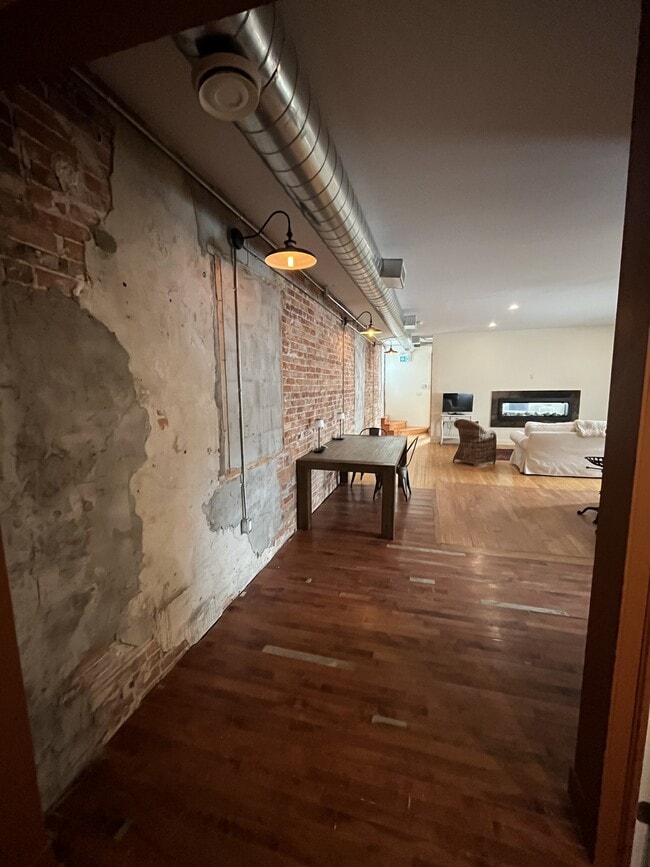 26 Ontario St in Port Hope, ON - Building Photo - Building Photo