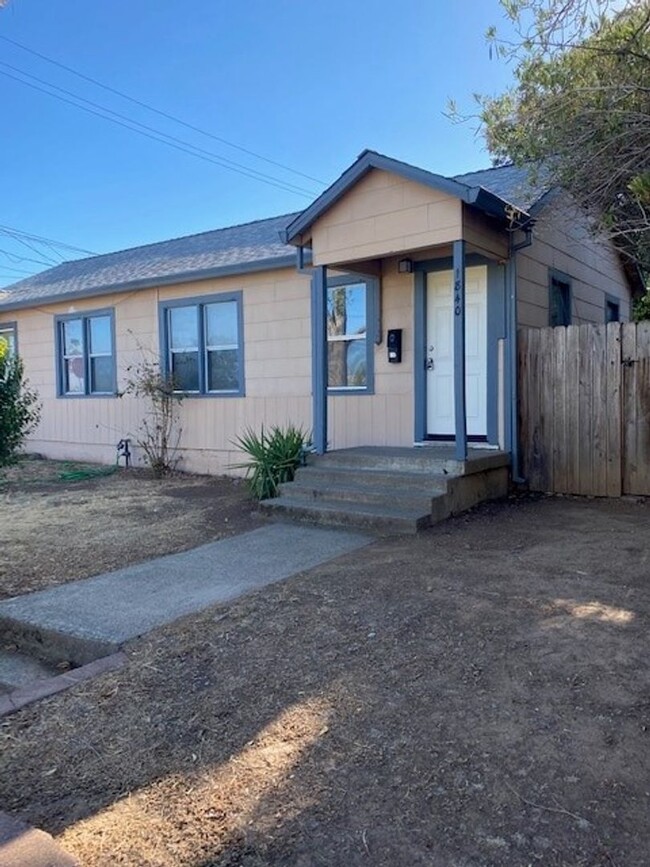 property at 1840 Pleasant St