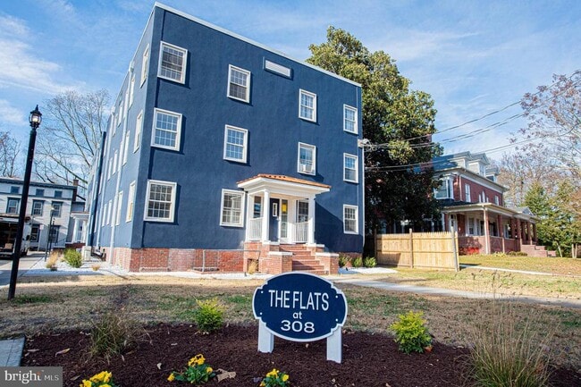 property at 308 N Division St