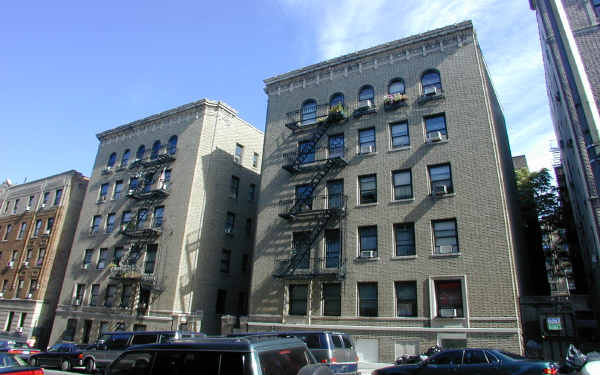 609-615 W 189th St in New York, NY - Foto de edificio - Building Photo