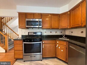 6149 Joust Ln in Alexandria, VA - Building Photo - Building Photo