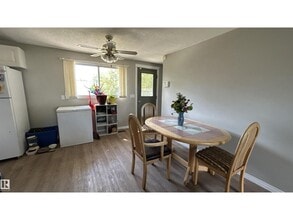 4308-4345 45 Ave in Bonnyville, AB - Building Photo - Building Photo