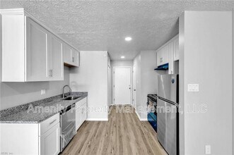 620 Celey St in Hampton, VA - Building Photo - Building Photo