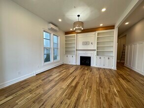 101 State St, Unit 1 in Newburyport, MA - Building Photo - Building Photo