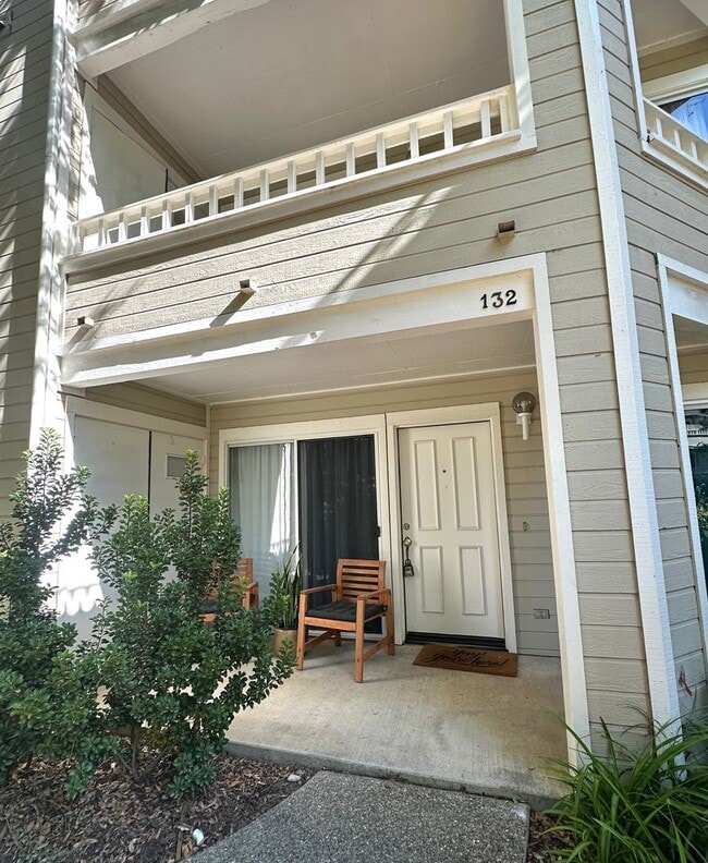 7638 Hollister Ave in Goleta, CA - Building Photo - Building Photo