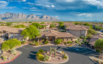 655 W Vistoso Highlands Dr, Unit 211 in Oro Valley, AZ - Building Photo - Building Photo