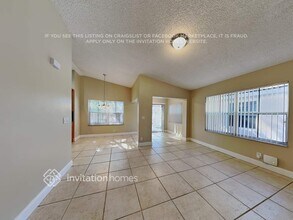 20844 NW 20th St in Pembroke Pines, FL - Foto de edificio - Building Photo