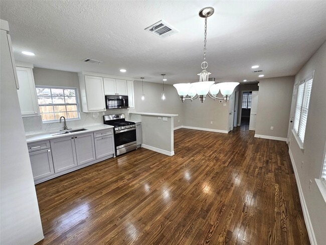 417 Melbourne St in Houston, TX - Building Photo - Building Photo