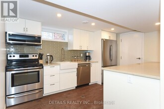 B - 2176 LAMBETH Walk in Ottawa, ON - Building Photo - Building Photo