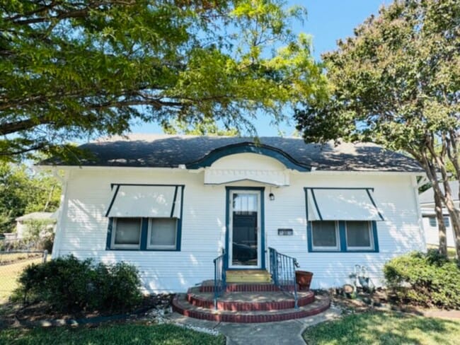 property at 311 Gibson St